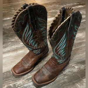 Ariat women’s crossfire picante